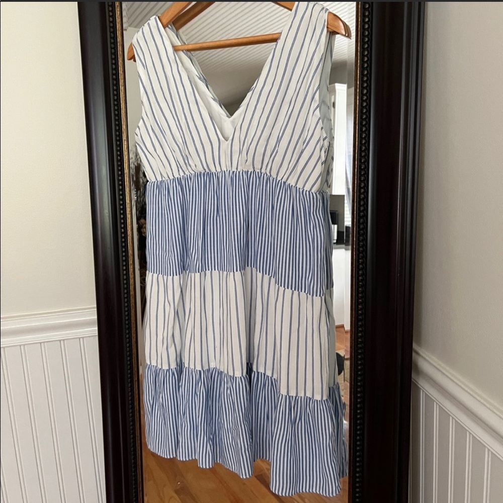 LOFT A line V neck Shift Dress Size Small